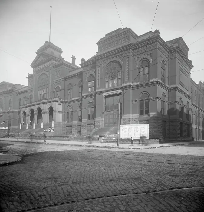 Framed Print : Exposition Building, St. Louis, Mo. between 1884 and 1906. Creator: Unknown Framed Print : Exposition Building, St. Louis, Mo. between 1884 and 1906. Creator: Unknown