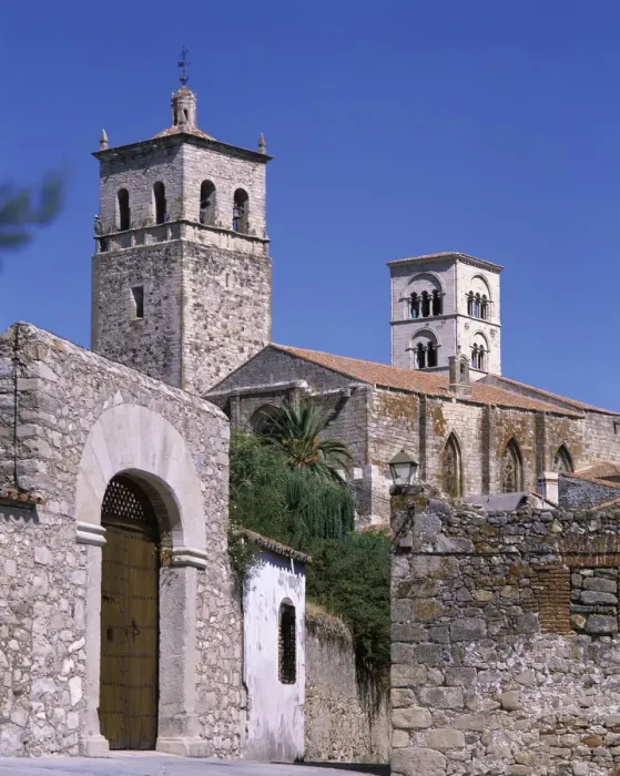 Framed Print : Exterior of the Church of Santa Maria de Trujillo (Caceres), late Romanesque style Framed Print : Exterior of the Church of Santa Maria de Trujillo (Caceres), late Romanesque style