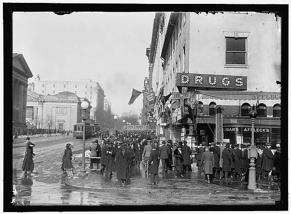 F Street, Washington, D.C. between 1913 and 1918. Creator: Harris & Ewing. F Street, Washington, D.C. between 1913 and 1918. Creator: Harris & Ewing