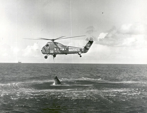 Failed attempt to recover Liberty Bell 7, Atlantic Ocean, 1961 Creator: NASA