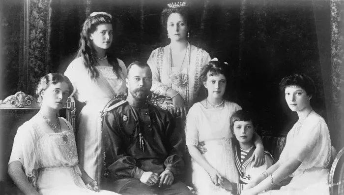 Framed Print : The Family of Tsar Nicholas II of Russia, 1910s Framed Print : The Family of Tsar Nicholas II of Russia, 1910s