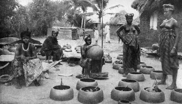 Framed Print : Fanti women making earthenware, Elmina, Ghana, 1922. Artist: PA McCann Framed Print : Fanti women making earthenware, Elmina, Ghana, 1922. Artist: PA McCann