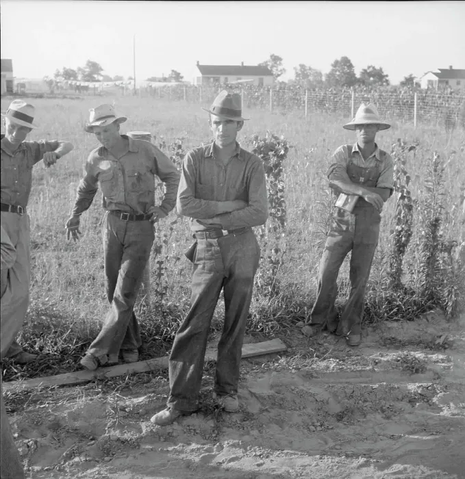 Framed Print : Farm Security Administration (FSA) cooperative farm, Lake Dick, Arkansas, 1939. Creator: Dorothea Lange Framed Print : Farm Security Administration (FSA) cooperative farm, Lake Dick, Arkansas, 1939. Creator: Dorothea Lange