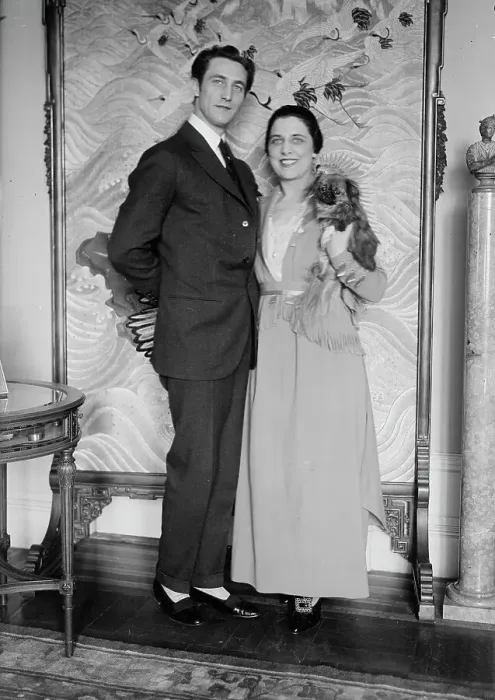 Framed Print : Farrar & Lou Tellegen, between c1915 and c1920. Creator: Bain News Service Framed Print : Farrar & Lou Tellegen, between c1915 and c1920. Creator: Bain News Service