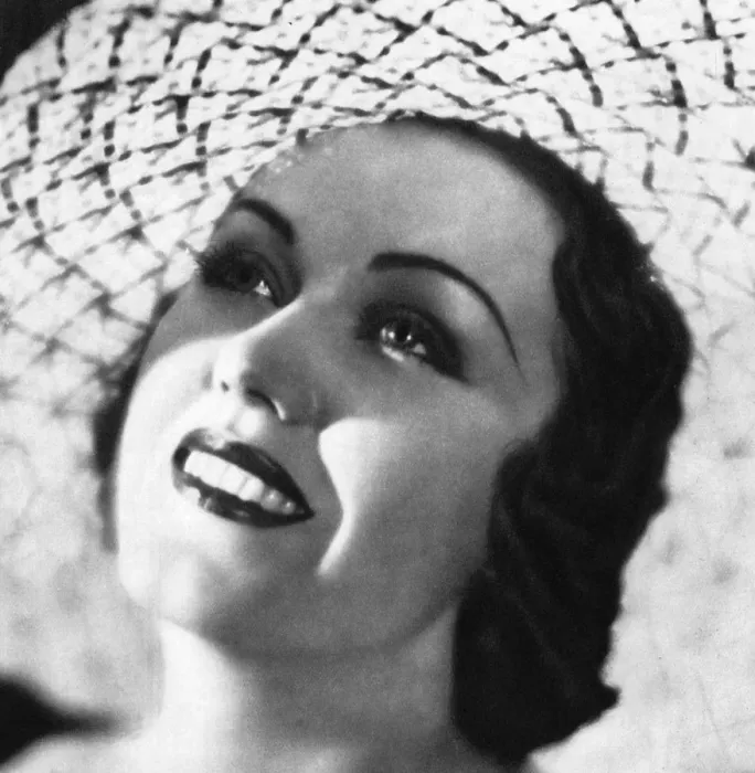 Framed Print : Fay Wray, Canadian-born American film actress, 1934-1935 Framed Print : Fay Wray, Canadian-born American film actress, 1934-1935