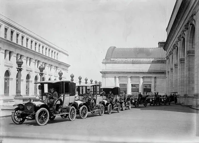 Framed Print : Federal Taxicab - Cabs at Union Station, 1914. Creator: Harris & Ewing. Federal Taxicab - Cabs at Union Station, 1914. Creator: Harris & Ewing Framed Print : Federal Taxicab - Cabs at Union Station, 1914. Creator: Harris & Ewing. Federal Taxicab - Cabs at Union Station, 1914. Creator: Harris & Ewing