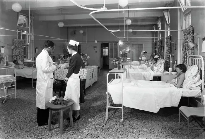 Framed Print : The female medical ward at the Montague Hospital, Mexborough, South Yorkshire, 1959 Framed Print : The female medical ward at the Montague Hospital, Mexborough, South Yorkshire, 1959