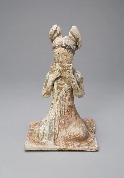 Female Musician, Tang dynasty (A. D. 618-907), late 7th  /  early 8th century