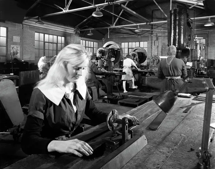 Framed Print : Female workers sharpening saw blades at Slack Sellars & Co, Sheffield, South Yorkshire, 1963 Framed Print : Female workers sharpening saw blades at Slack Sellars & Co, Sheffield, South Yorkshire, 1963