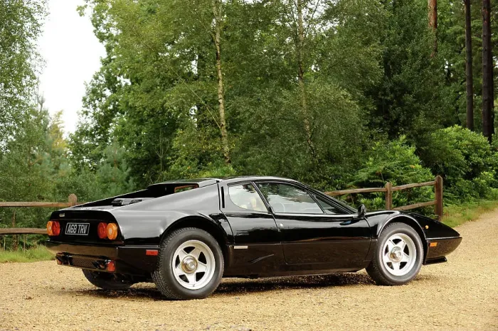 Framed Print : Ferrari 512i Berlinetta Boxer 1981. Artist: Simon Clay Framed Print : Ferrari 512i Berlinetta Boxer 1981. Artist: Simon Clay