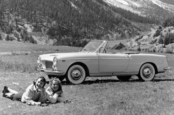 Framed Print : Fiat 1200 Cabriolet, c1962