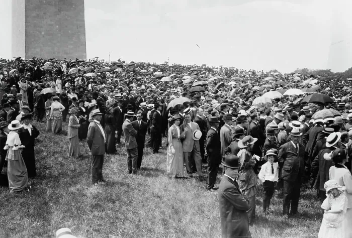 Framed Print : Field Mass, Wash. 1914. Creator: Bain News Service Framed Print : Field Mass, Wash. 1914. Creator: Bain News Service