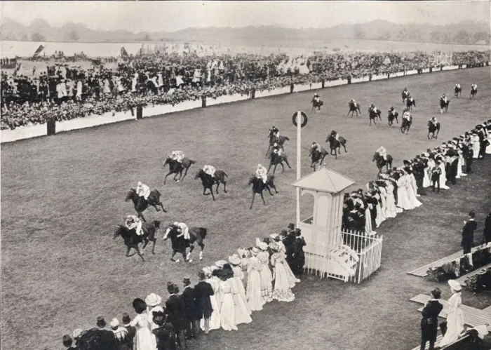 Framed Print : The Finish for the Royal Hunt Cup, c1903 Framed Print : The Finish for the Royal Hunt Cup, c1903