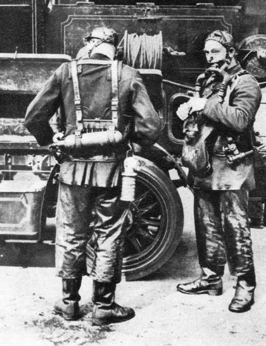 Framed Print : Firefighters donning smoke helmets, Farringdon Street rubber works, London, 1926-1927