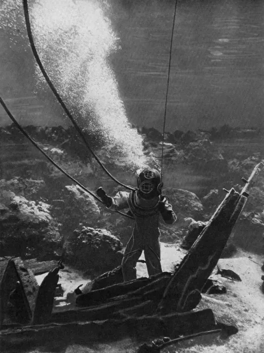 Framed Print : The first photograph of a diver under water, late 19th century, (c1920) Framed Print : The first photograph of a diver under water, late 19th century, (c1920)