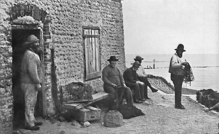 Framed Print : Fishermen, Sheringham, Norfolk, 1912 Framed Print : Fishermen, Sheringham, Norfolk, 1912