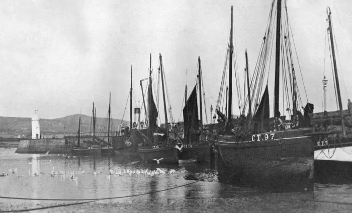 Framed Print : Fishing boats in Port St Mary harbour, Isle of Man, 1924-1926 Framed Print : Fishing boats in Port St Mary harbour, Isle of Man, 1924-1926