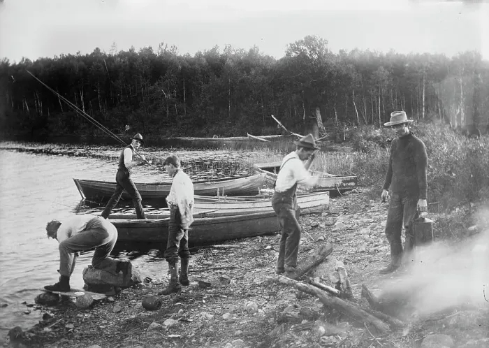 Framed Print : Fishing in New Brunswick -- the Bean Bake, between c1910 and c1915. Creator: Bain News Service Framed Print : Fishing in New Brunswick -- the Bean Bake, between c1910 and c1915. Creator: Bain News Service