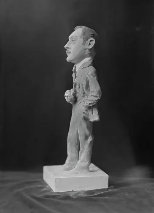 Framed Print : Flagg, Montgomery, Mr. statuette, 1914 Dec. 10. Creator: Arnold Genthe Framed Print : Flagg, Montgomery, Mr. statuette, 1914 Dec. 10. Creator: Arnold Genthe