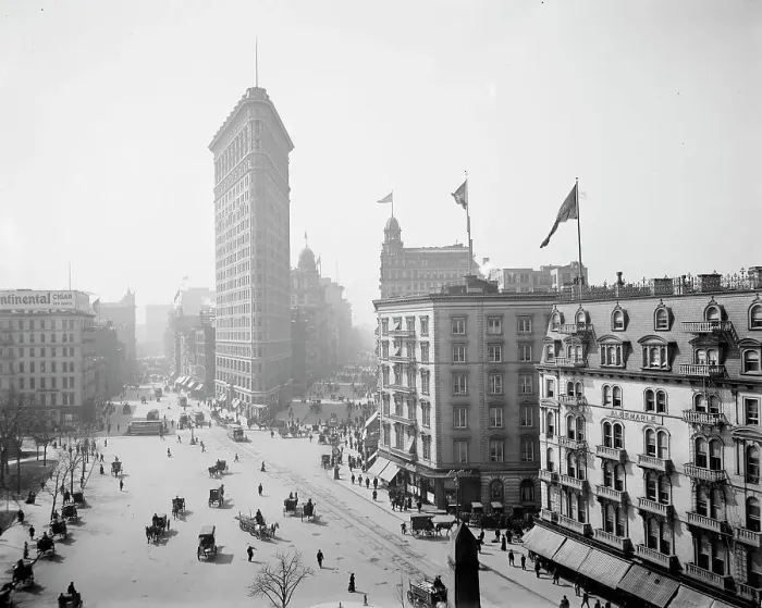 Framed Print : Flatiron Building, New York, N.Y. between 1902 and 1910. Creator: Unknown Framed Print : Flatiron Building, New York, N.Y. between 1902 and 1910. Creator: Unknown