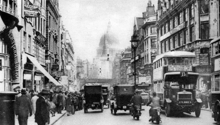 Framed Print : Fleet Street as seen from opposite Salisbury Court, London, 1926-1927 Framed Print : Fleet Street as seen from opposite Salisbury Court, London, 1926-1927