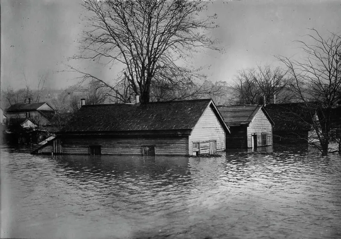 Framed Print : Flood in East end of Cincinnati - 1913 Creator: Bain News Service Framed Print : Flood in East end of Cincinnati - 1913 Creator: Bain News Service