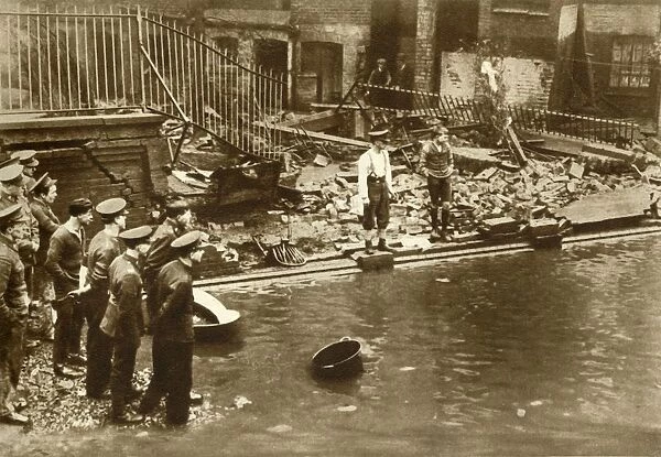 Flooding in London, 1928, (1935). Creator: Unknown