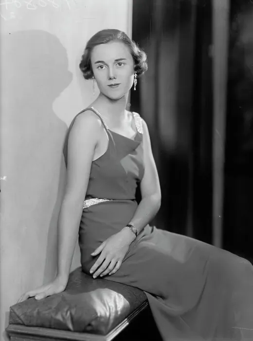 Framed Print : Florence Asher - Portrait, 1933. Creator: Harris & Ewing. Florence Asher - Portrait, 1933. Creator: Harris & Ewing Framed Print : Florence Asher - Portrait, 1933. Creator: Harris & Ewing. Florence Asher - Portrait, 1933. Creator: Harris & Ewing