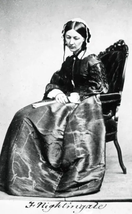 Framed Print : Florence Nightingale (1820-1910), 1854 Framed Print : Florence Nightingale (1820-1910), 1854