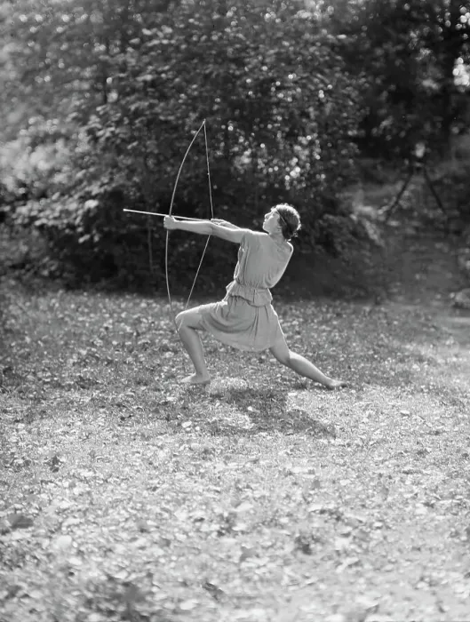 Framed Print : Florence Noyes dancers, between 1915 and 1918. Creator: Arnold Genthe Framed Print : Florence Noyes dancers, between 1915 and 1918. Creator: Arnold Genthe