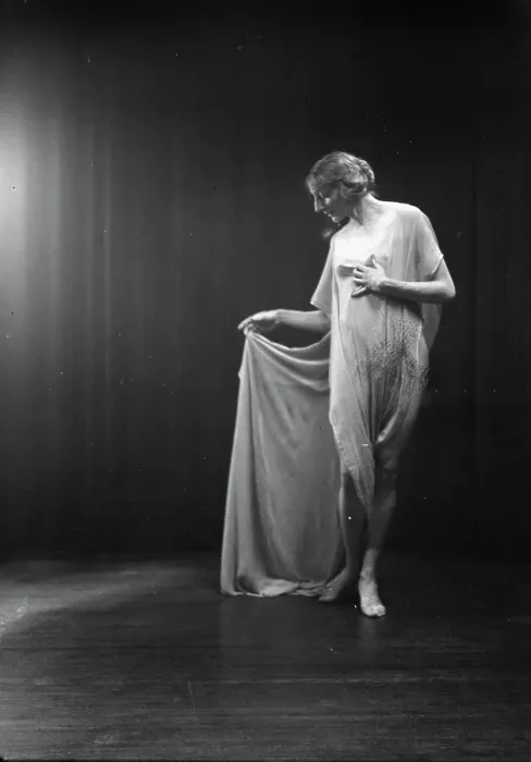 Framed Print : Florence Noyes dancers, between 1915 and 1918. Creator: Arnold Genthe Framed Print : Florence Noyes dancers, between 1915 and 1918. Creator: Arnold Genthe