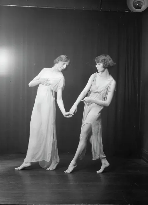 Framed Print : Florence Noyes dancers, between 1915 and 1918. Creator: Arnold Genthe