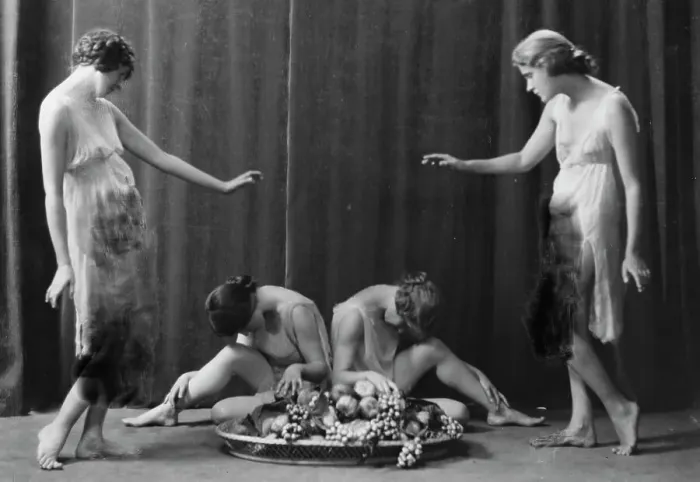 Framed Print : Florence Noyes dancers, between 1915 and 1918. Creator: Arnold Genthe Framed Print : Florence Noyes dancers, between 1915 and 1918. Creator: Arnold Genthe