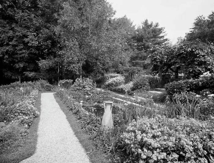 Framed Print : The Flower garden, Sunnyridge, home of Winthrop Folsom, Lenox, Mass. c.between 1910 and 1920. Creator: Unknown