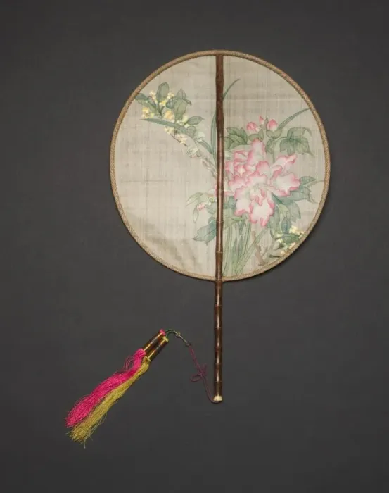 Framed Print : Flowers and Leaves, Qing dynasty (1644-1911), 19th century. Creator: Unknown Framed Print : Flowers and Leaves, Qing dynasty (1644-1911), 19th century. Creator: Unknown