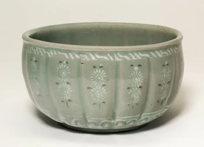 Framed Print : Fluted Bowl with Chrysanthemum Flower Heads, Korea, Goryeo dynasty (918-1392) Framed Print : Fluted Bowl with Chrysanthemum Flower Heads, Korea, Goryeo dynasty (918-1392)