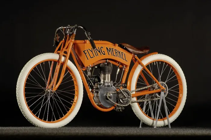 Framed Print : Flying Merkel 1911. Artist: Simon Clay Framed Print : Flying Merkel 1911. Artist: Simon Clay