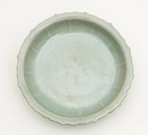 Foliate and Lobed Dish with Floral Sprays, South Korea, Goryeo dynasty (918-1392)