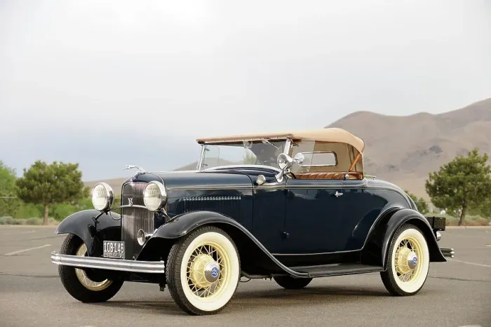 Framed Print : Ford 18 Deluxe Roadster 1932. Artist: Simon Clay Framed Print : Ford 18 Deluxe Roadster 1932. Artist: Simon Clay
