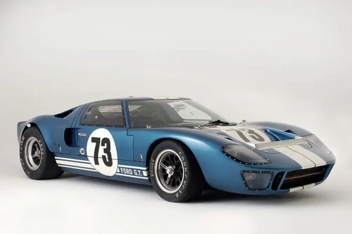Framed Print : Ford GT40 Daytona prototype 1965. Artist: Simon Clay Framed Print : Ford GT40 Daytona prototype 1965. Artist: Simon Clay