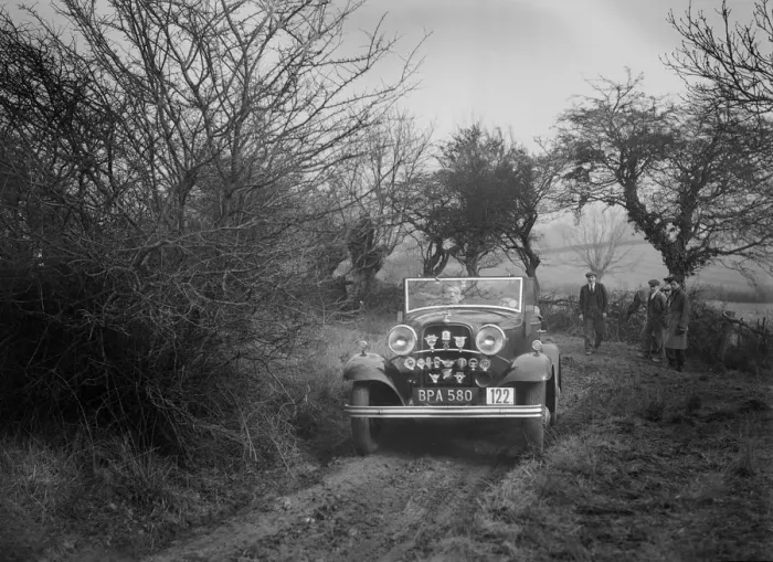 Framed Print : Ford V8 of K Hutchison at the Sunbac Colmore Trial, near Winchcombe, Gloucestershire, 1934 Framed Print : Ford V8 of K Hutchison at the Sunbac Colmore Trial, near Winchcombe, Gloucestershire, 1934