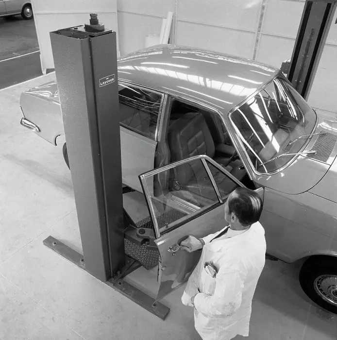 Framed Print : Ford Zodiac on an assymetric lift, Sheffield, South Yorkshire, 1972 Framed Print : Ford Zodiac on an assymetric lift, Sheffield, South Yorkshire, 1972