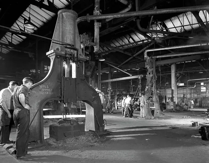 Framed Print : Forge in action at Edgar Allens steel foundry, Sheffield, South Yorkshire, 1963 Framed Print : Forge in action at Edgar Allens steel foundry, Sheffield, South Yorkshire, 1963