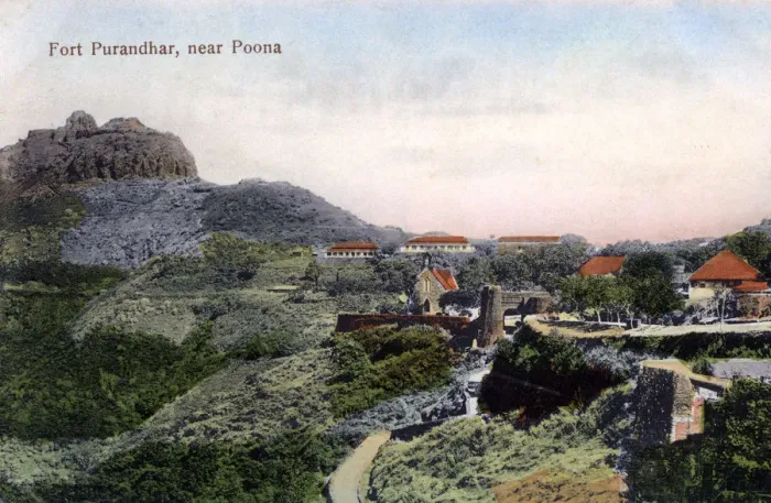 Framed Print : Fort Purandhar, near Pune (Poona), India, early 20th century Framed Print : Fort Purandhar, near Pune (Poona), India, early 20th century