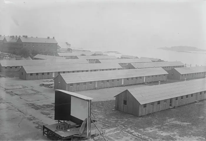 Framed Print : Fort Slocum, Shacks built for draft men, 1917. Creator: Bain News Service Framed Print : Fort Slocum, Shacks built for draft men, 1917. Creator: Bain News Service