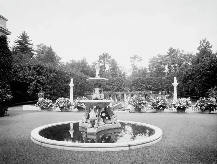 Framed Print : The Fountain, Bellefontaine, home of Giraud Foster, Lenox, Mass. c.between 1910 and 1920. Creator: Unknown Framed Print : The Fountain, Bellefontaine, home of Giraud Foster, Lenox, Mass. c.between 1910 and 1920. Creator: Unknown