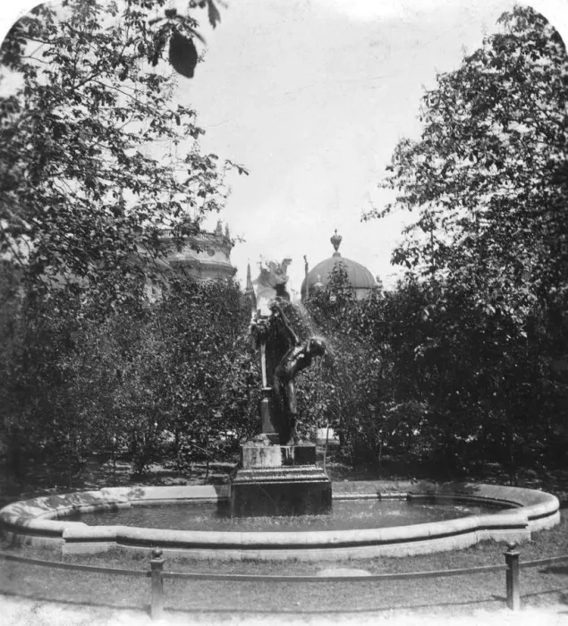 Framed Print : Fountain, Munich, Germany, c1900. Artist: Wurthle & Sons Framed Print : Fountain, Munich, Germany, c1900. Artist: Wurthle & Sons