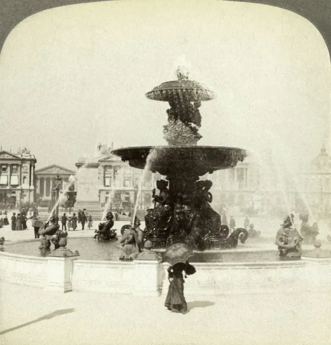 Framed Print : Fountain, Place de la Concorde, Paris, France. Artist: Underwood & Underwood Framed Print : Fountain, Place de la Concorde, Paris, France. Artist: Underwood & Underwood