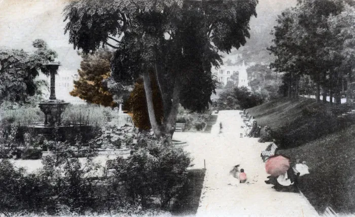 Framed Print : Fountain in a public garden, Hong Kong, 20th century Framed Print : Fountain in a public garden, Hong Kong, 20th century