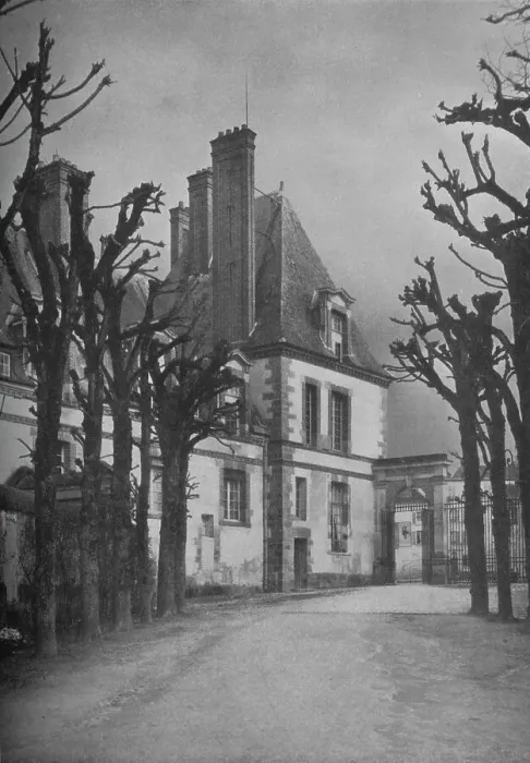 Framed Print : Fountainebleau: one of the corner pavilions built by Henry IV of France, 1925 Framed Print : Fountainebleau: one of the corner pavilions built by Henry IV of France, 1925